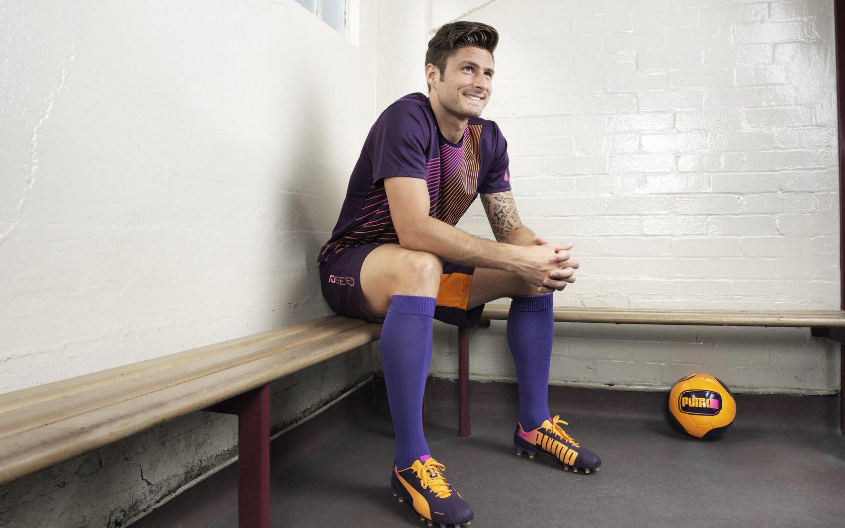 内维尔预言曼联揭幕战2-1力克阿森纳，枪手恐遭遇开门黑